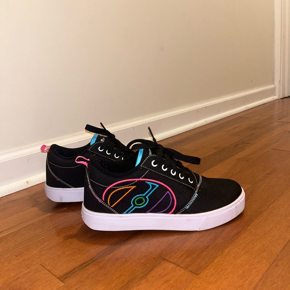 Heelys Black Sneakers with Blue Accents